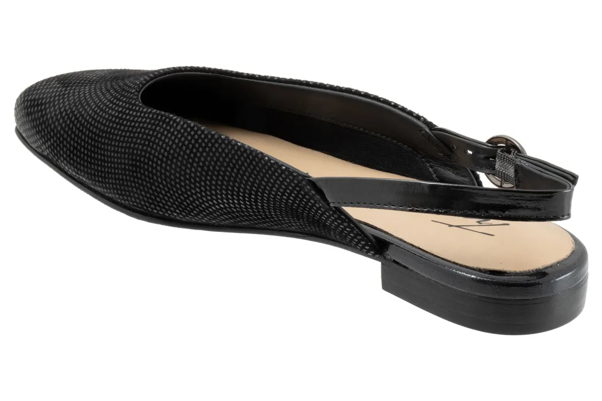 Holly-Trotters Online