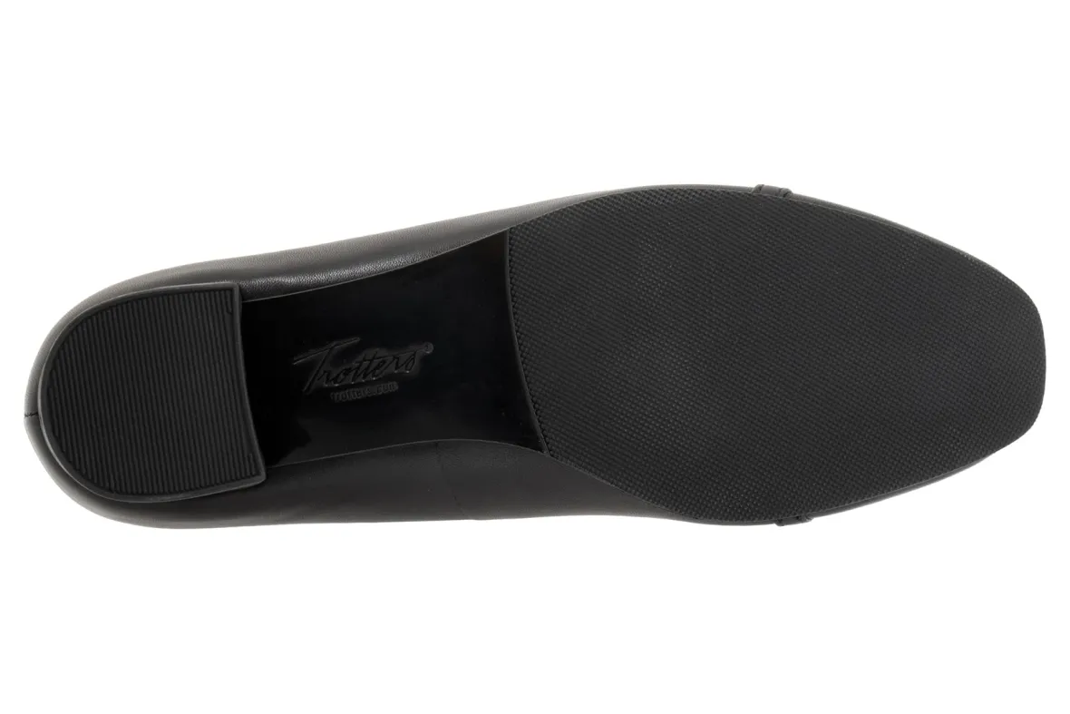 Dakota-Trotters Fashion