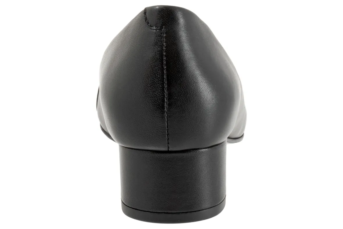 Dakota-Trotters Fashion