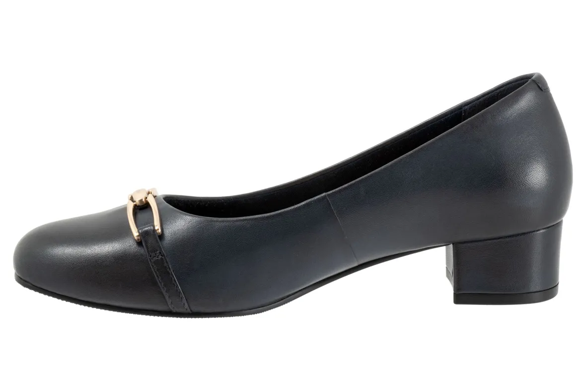 Dakota-Trotters Fashion