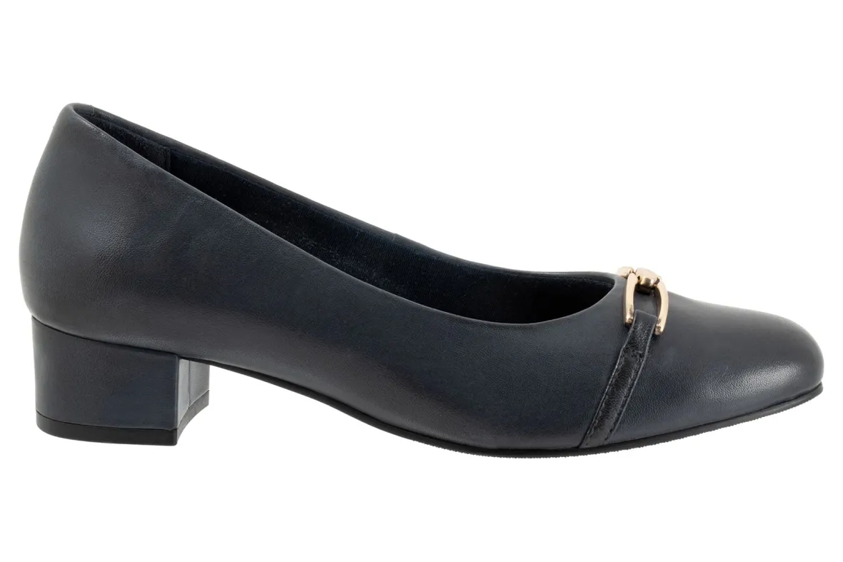 Dakota-Trotters Fashion