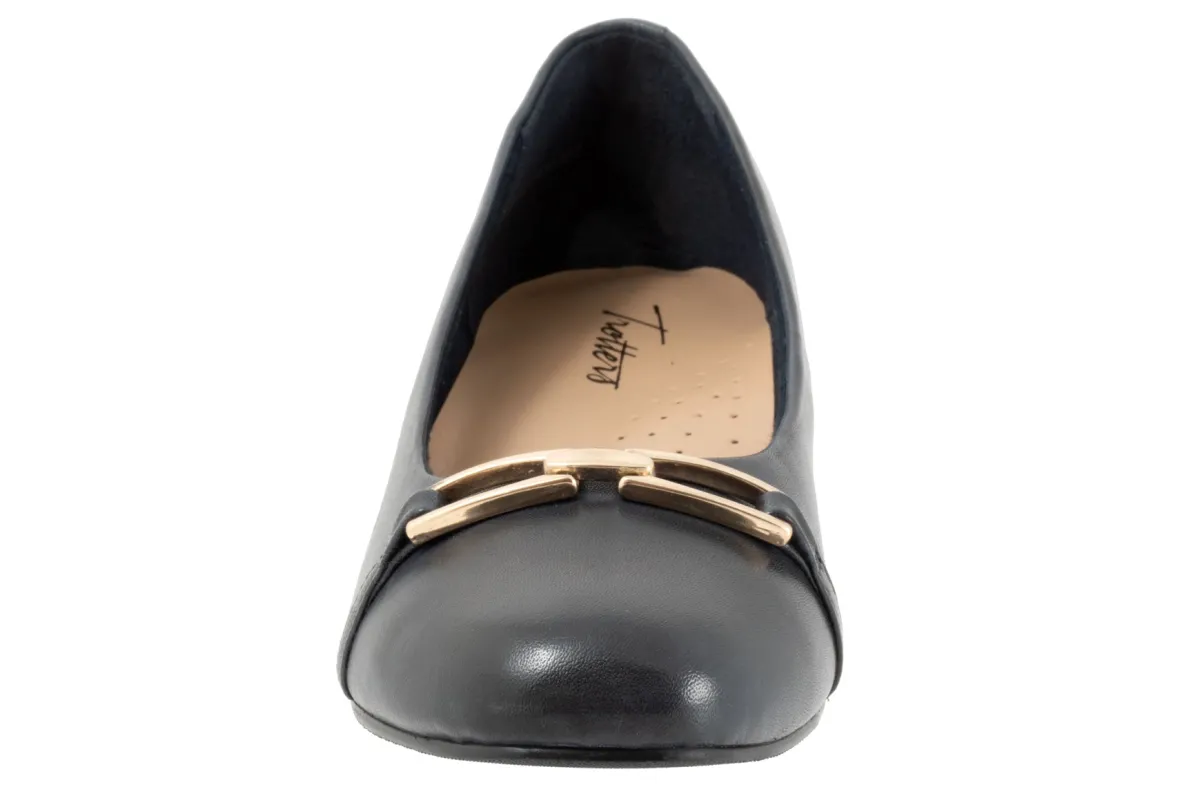 Dakota-Trotters Fashion