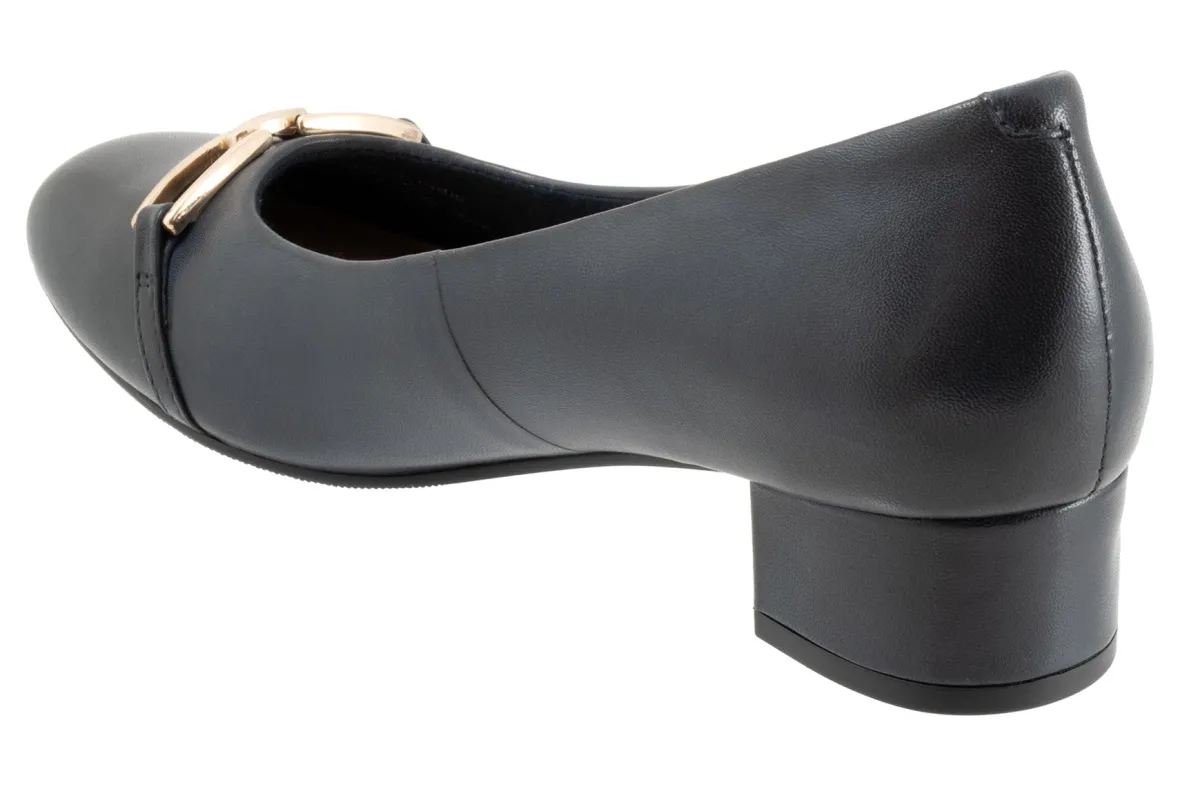 Dakota-Trotters Fashion