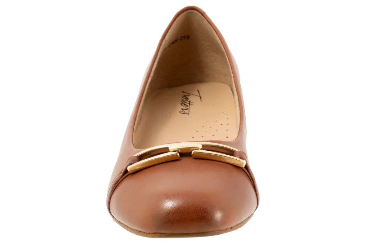 Dakota-Trotters Fashion