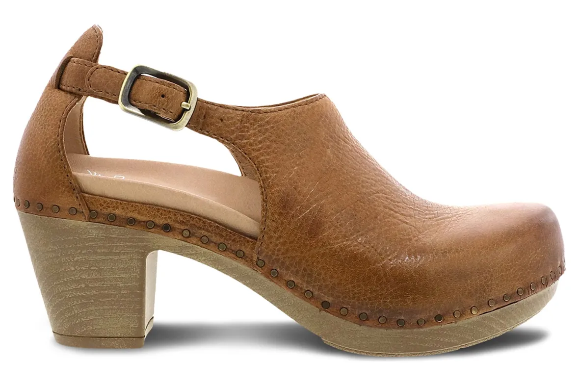 Sassy-Dansko Fashion