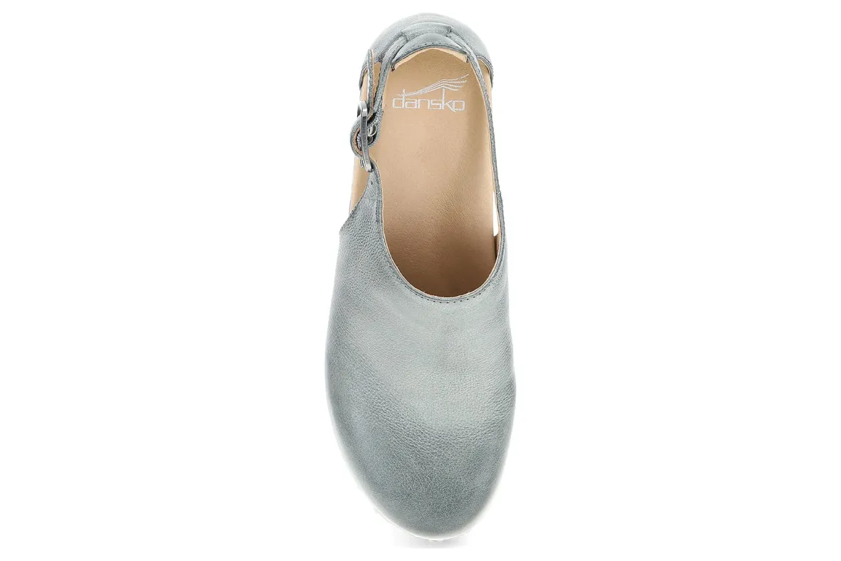 Sassy-Dansko Fashion