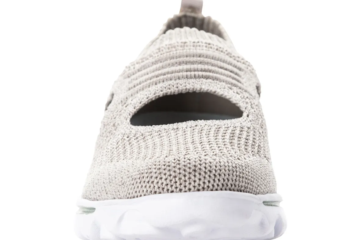 Travelactiv Avid-Propet Sale