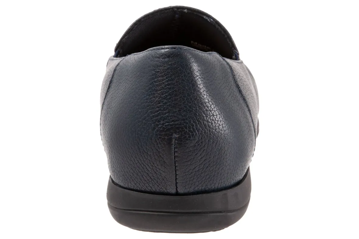 Deanna-Trotters Outlet