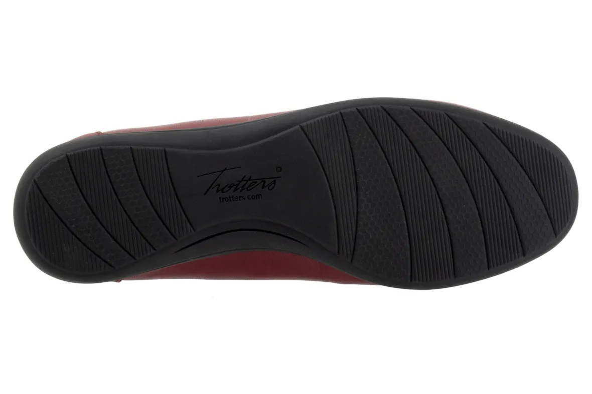 Deanna-Trotters Fashion