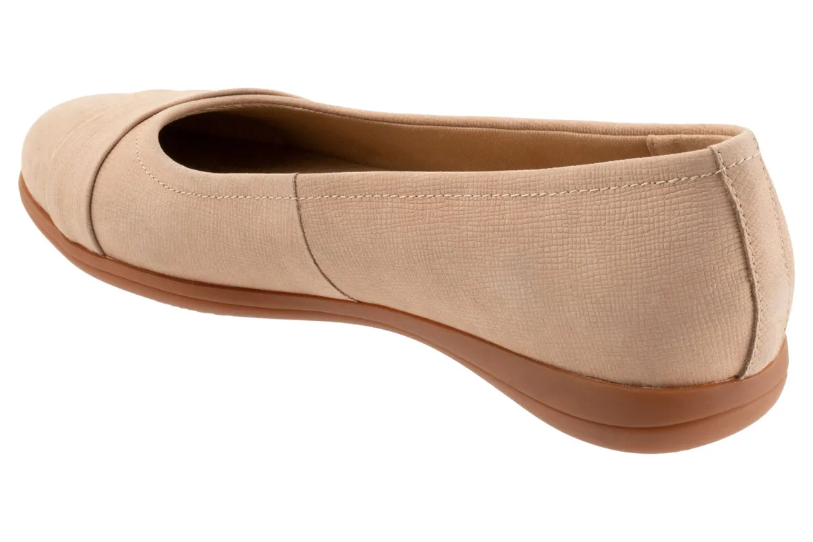 Danni-Trotters Fashion