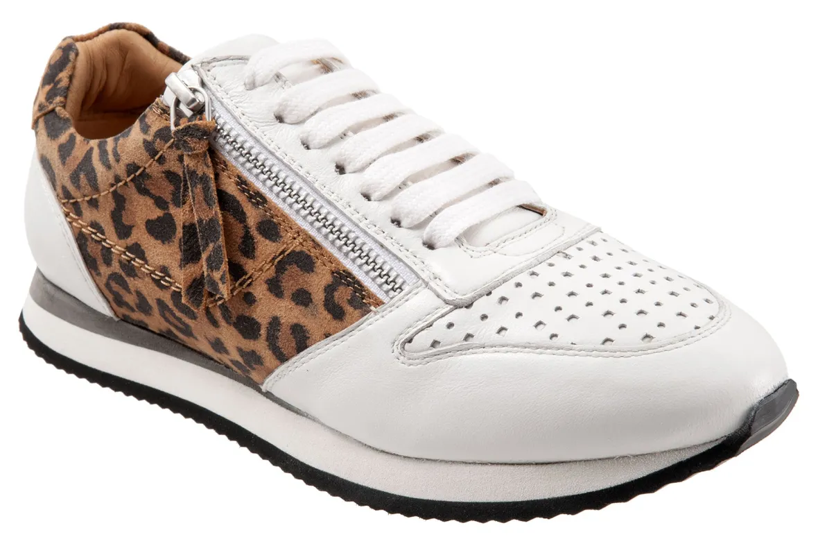 Infinity-Trotters Best