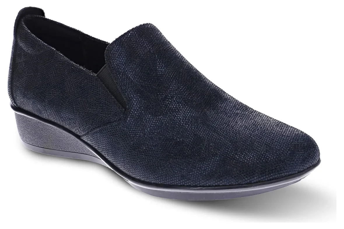 Jamaica-Revere Fashion