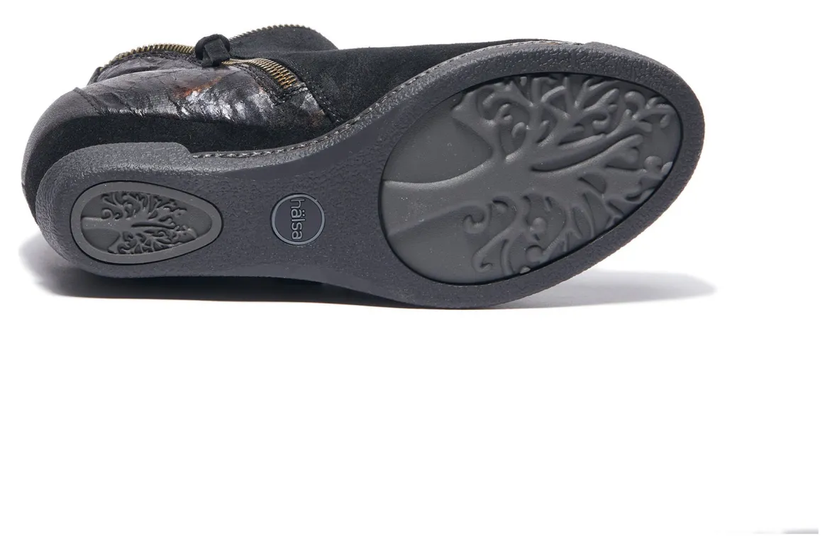 Dana-Halsa Footwear Sale