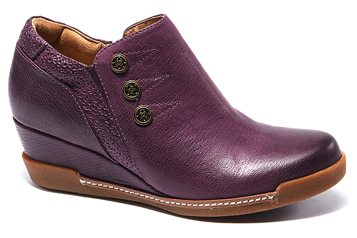 Devina-Halsa Footwear Clearance