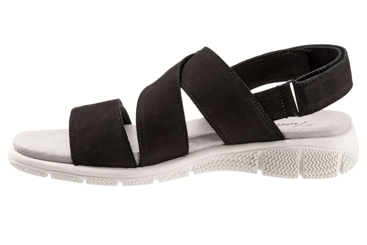 Tatia-Trotters Online