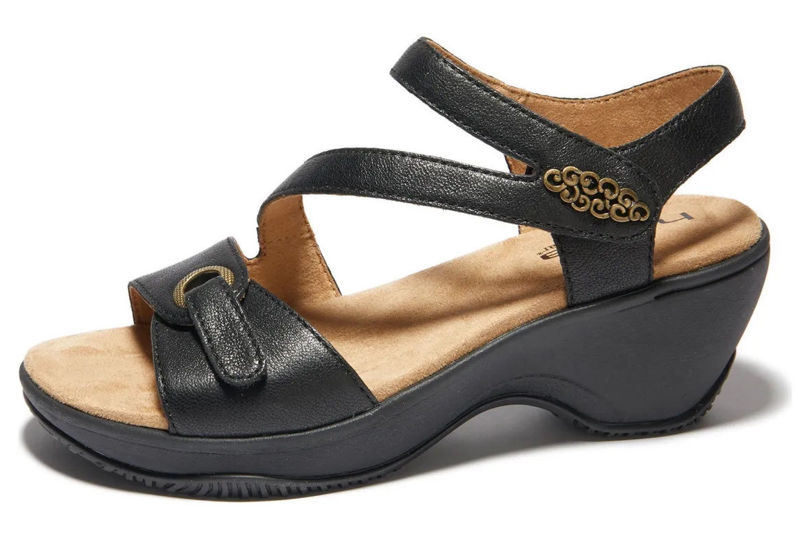 Cindy-Halsa Footwear Fashion